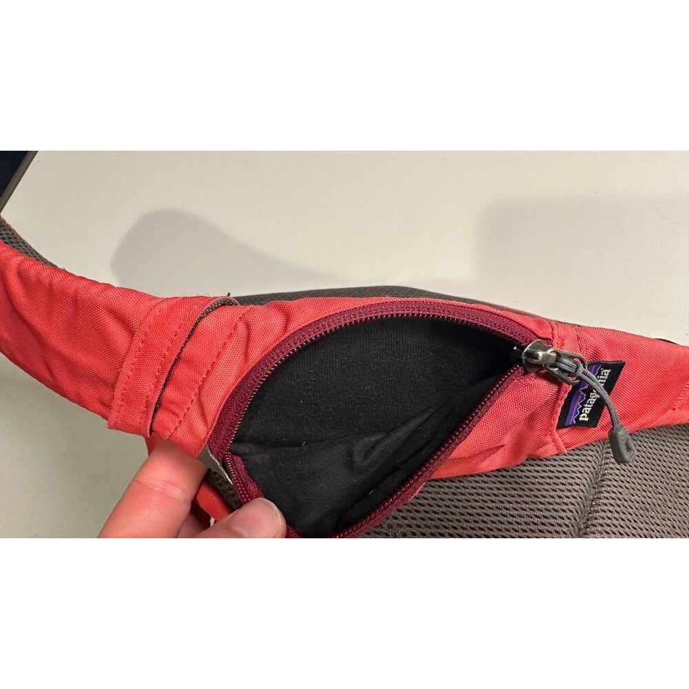 Patagonia Atom Sling 8L Crossbody Bag Coral Red Plum 48259 FA13 Discontinued - Picture 14 of 14